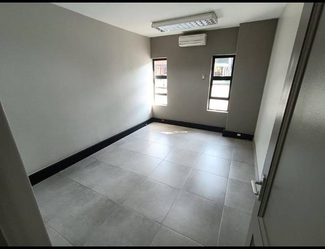 BUSINESS PROPERTY TO RENT IN HALFWAY HOUSE